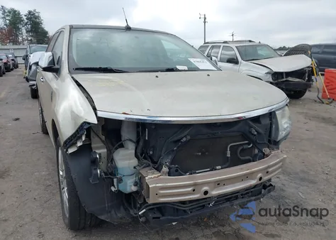 2010 Lincoln Mkx z USA, uszkodzony, nr VIN 2LMDJ6JC3ABJ33667